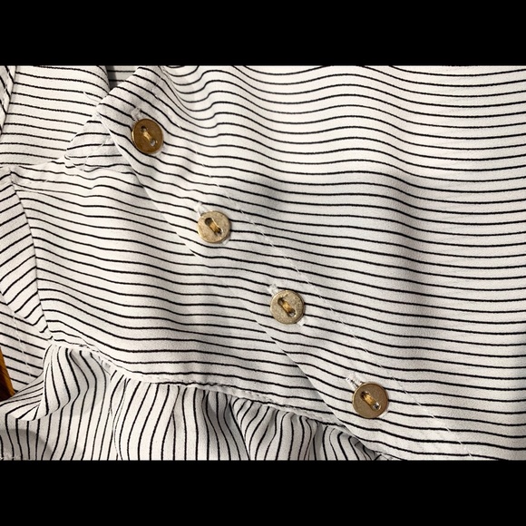 Loft flutter sleeve shirt - Picture 2 of 2